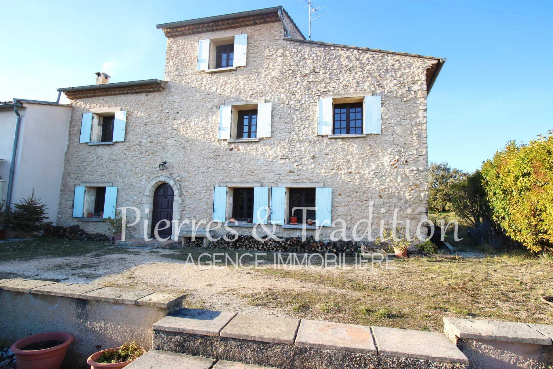 House in Villars, Provence-Alpes-Cote d'Azur 12477534