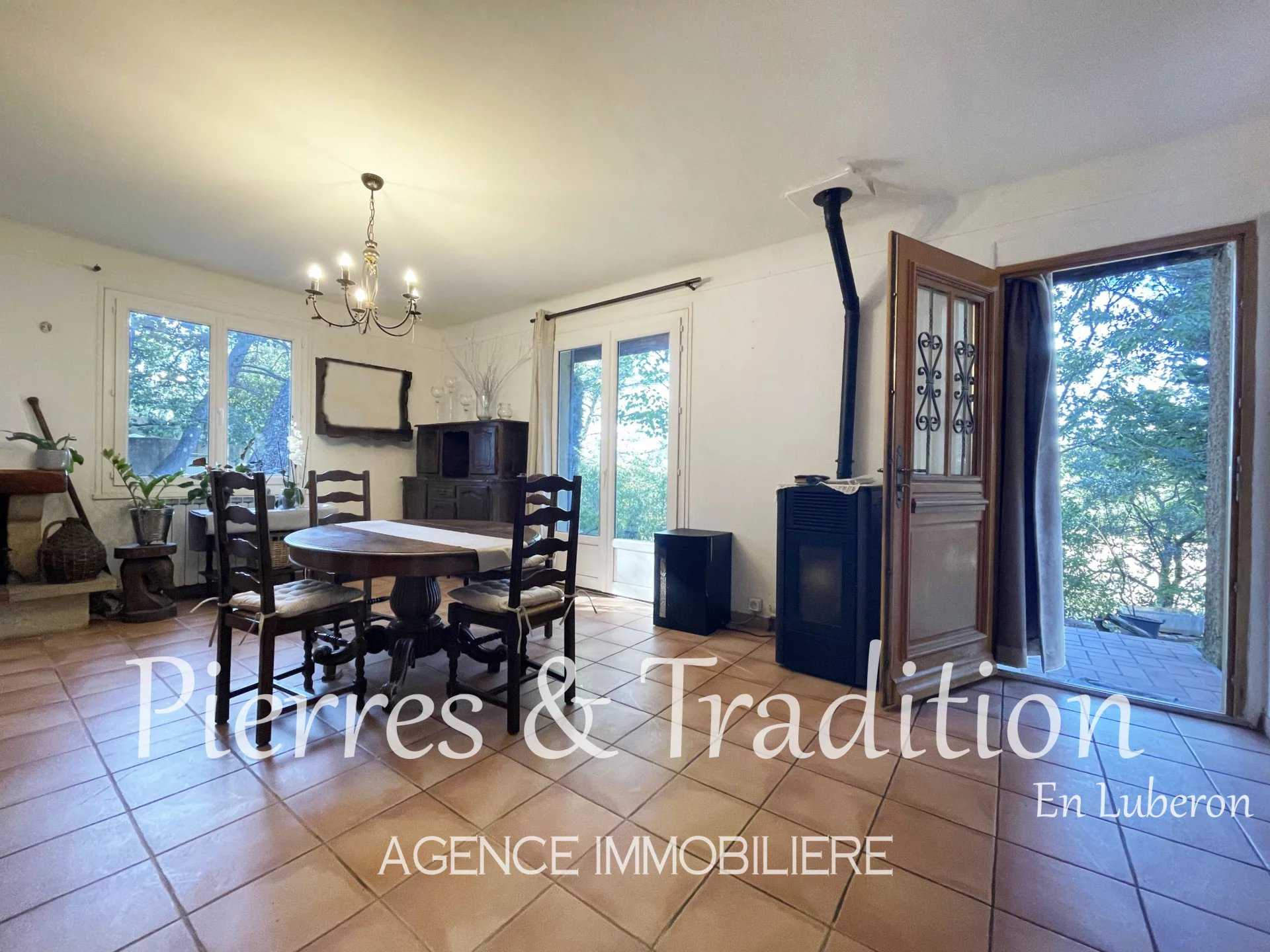 rumah dalam Roussillon, Provence-Alpes-Côte d'Azur 12477575