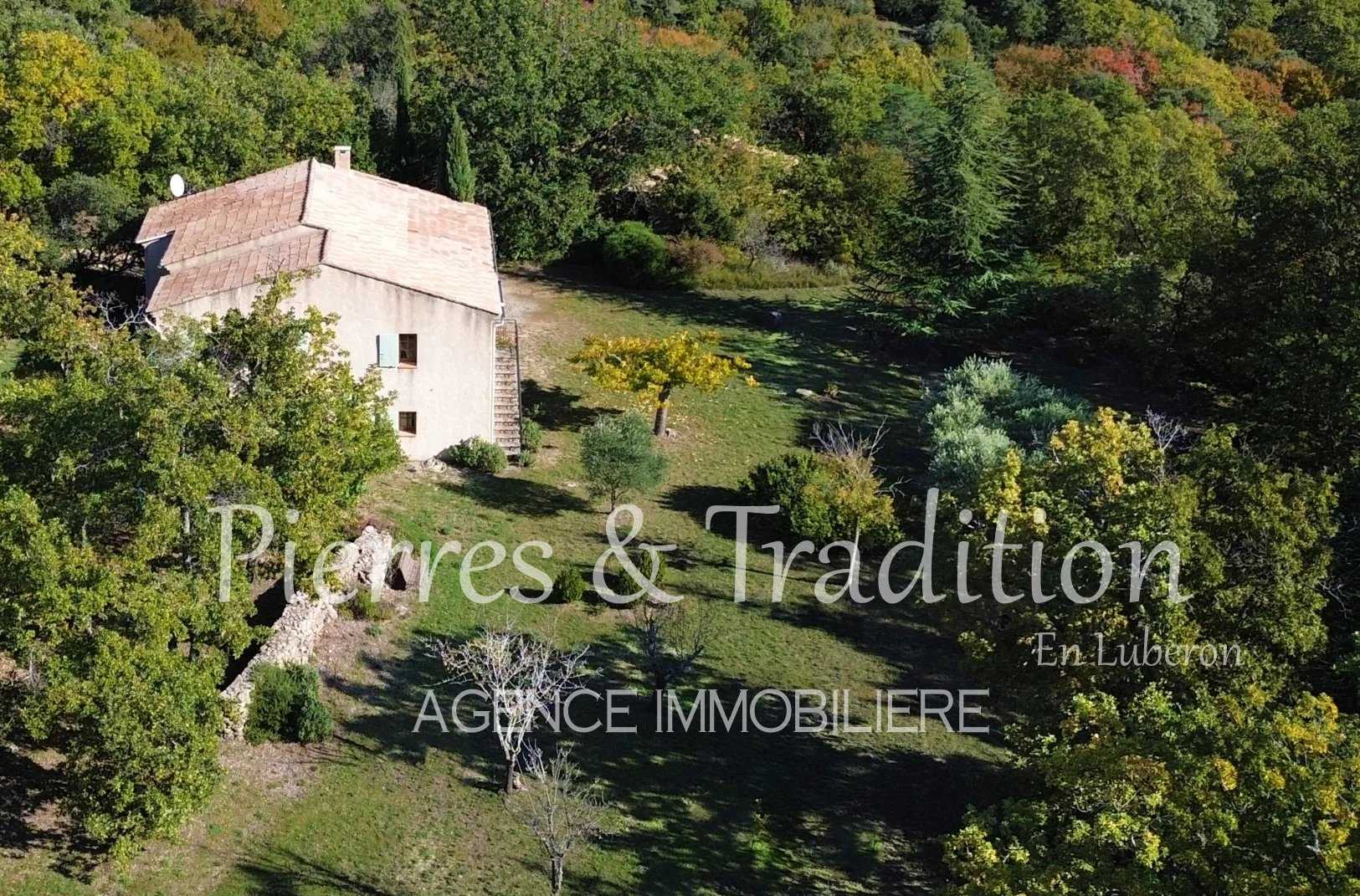 Hus i Viens, Provence-Alpes-Cote d'Azur 12477580