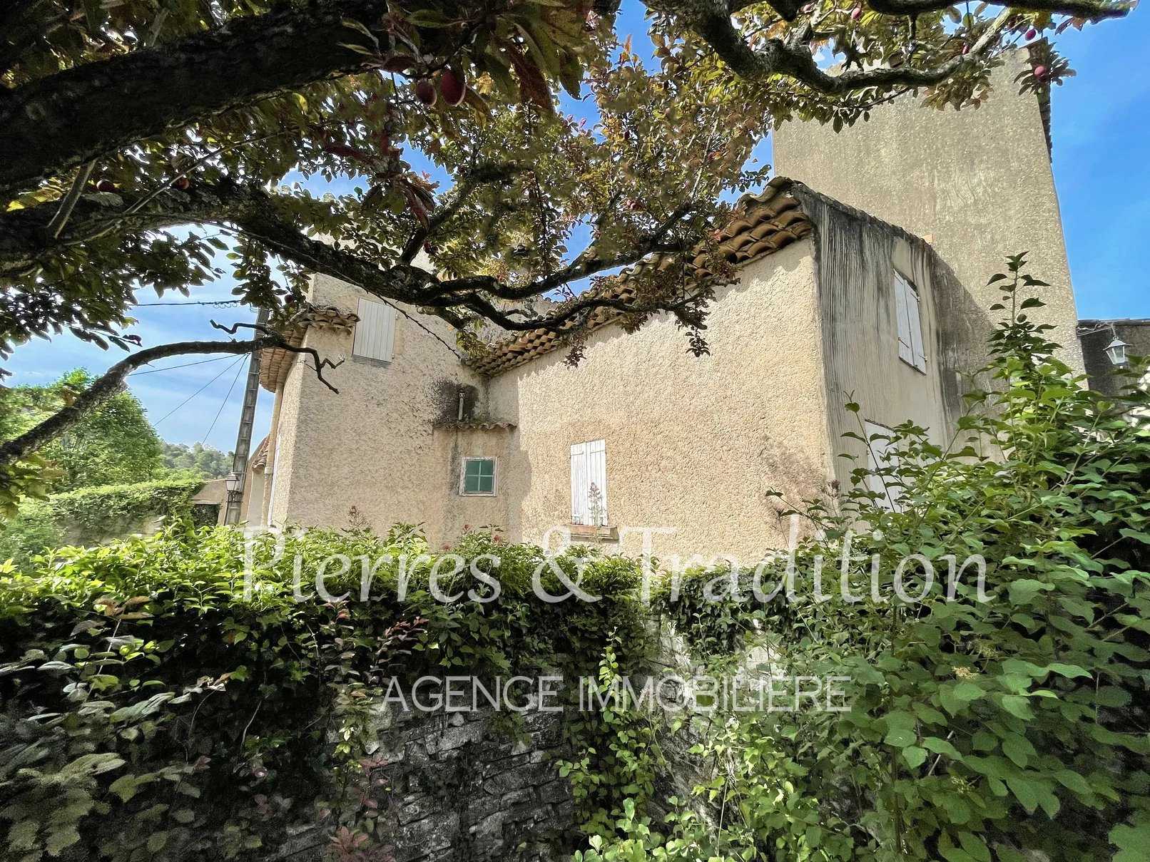 Hus i Caseneuve, Provence-Alpes-Cote d'Azur 12477581