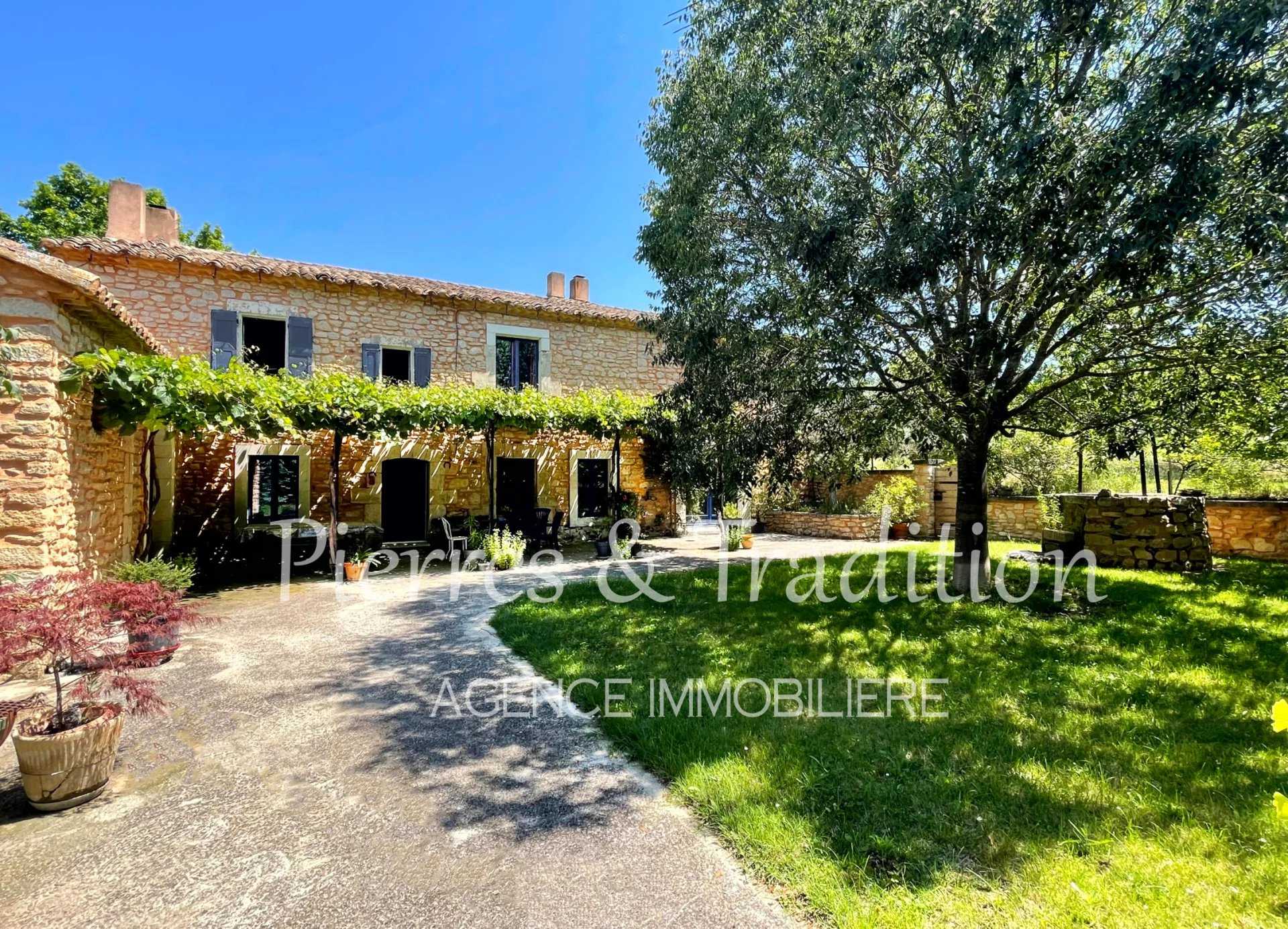 Hus i Goult, Provence-Alpes-Cote d'Azur 12477588