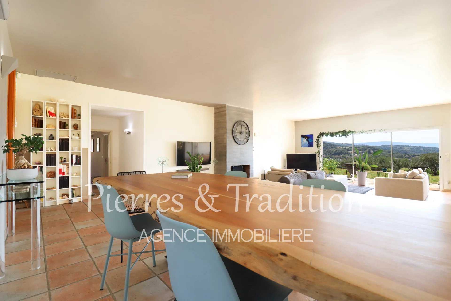Dom w Apt, Provence-Alpes-Cote d'Azur 12477591