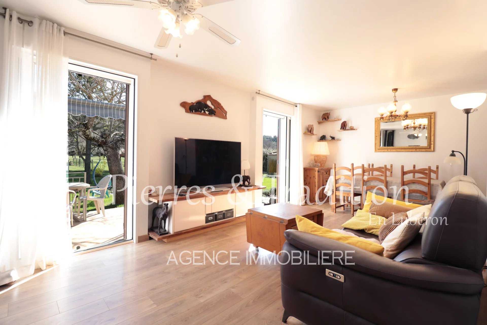 Huis in Saignon, Provence-Alpes-Cote d'Azur 12477592
