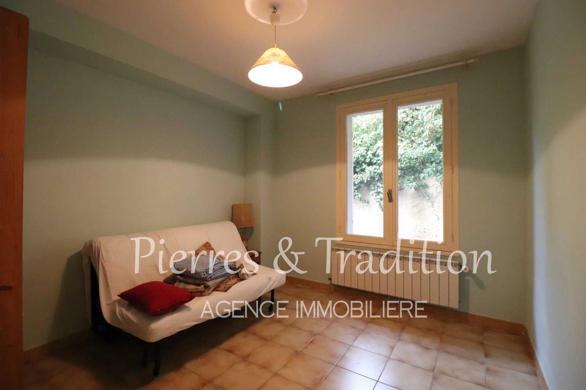 Condominio en Apt, Provence-Alpes-Cote d'Azur 12477596