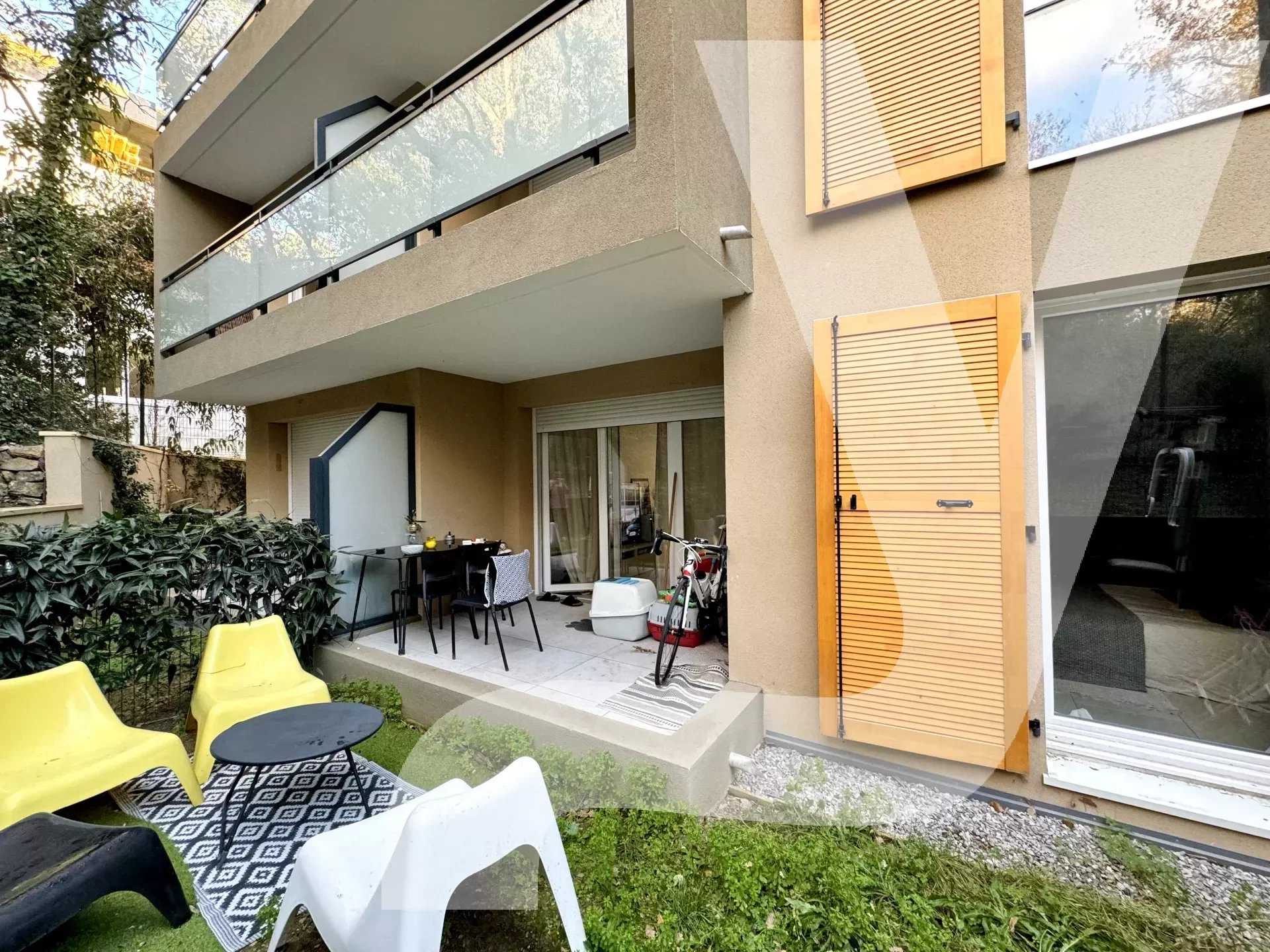 Condominium in Draguignan, Provence-Alpes-Cote d'Azur 12477635