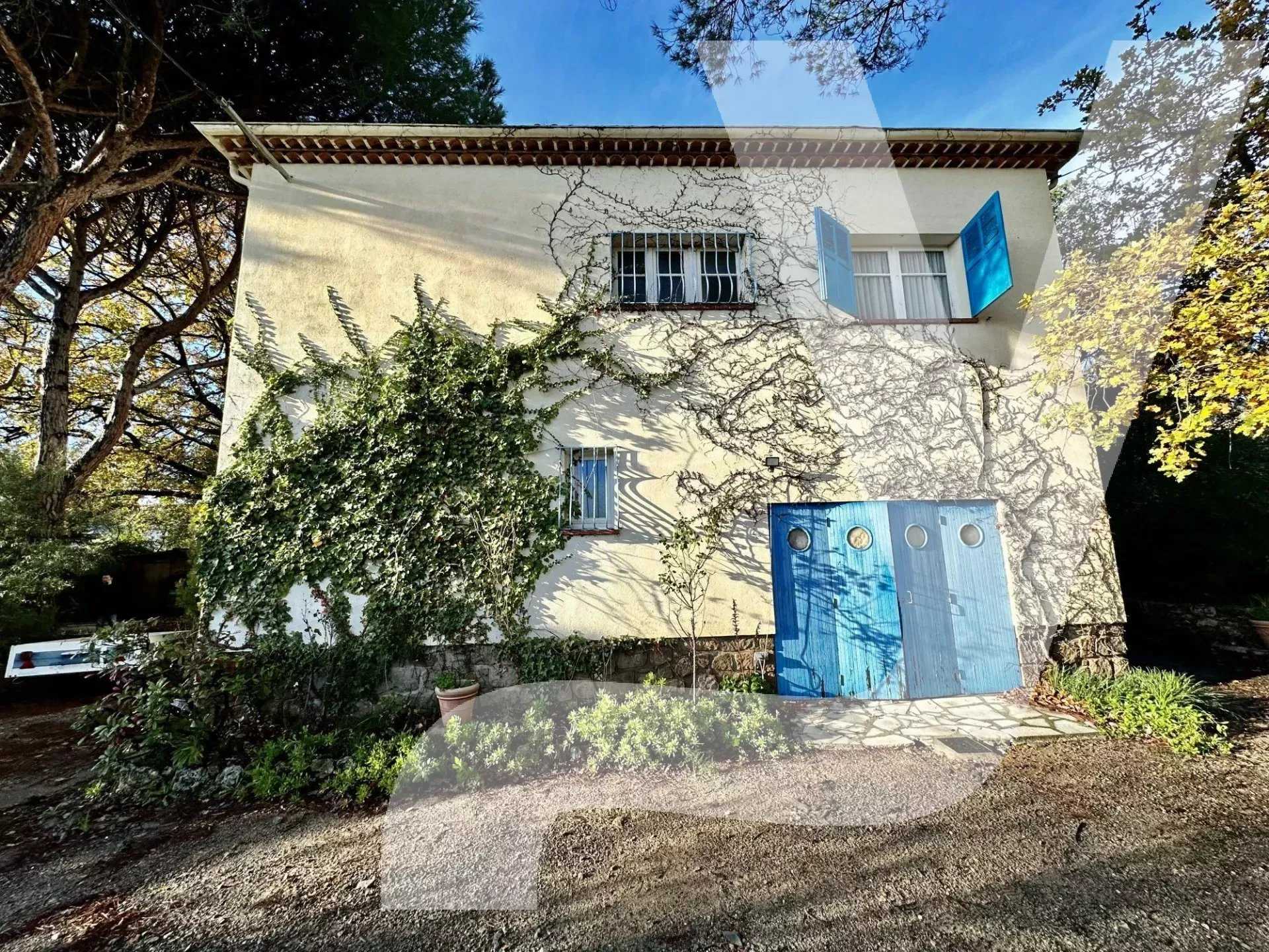 Huis in Sint-Raphaël, Provence-Alpes-Côte d'Azur 12477640