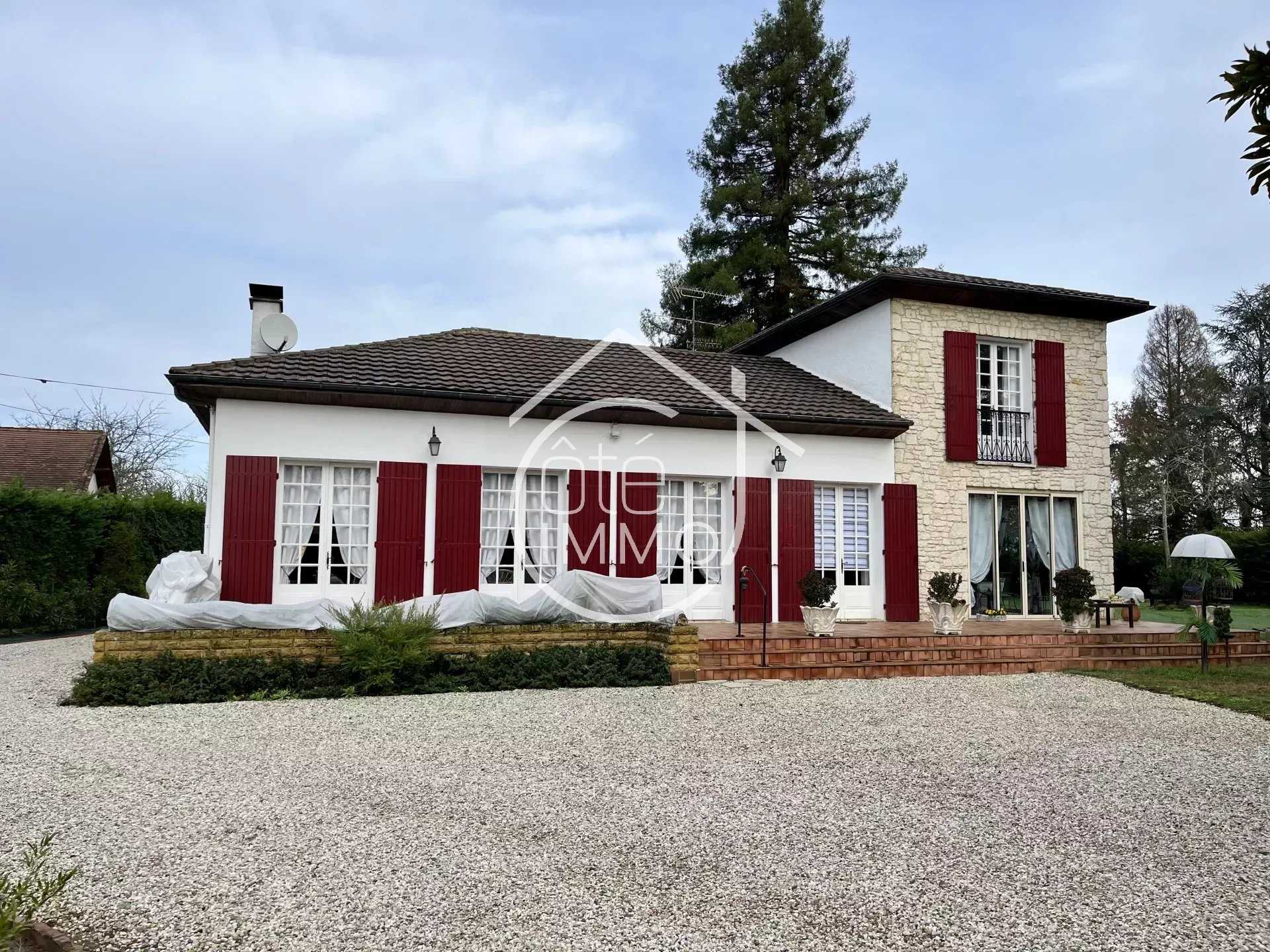 Rumah di Lamonzie, Nouvelle-Aquitaine 12477698