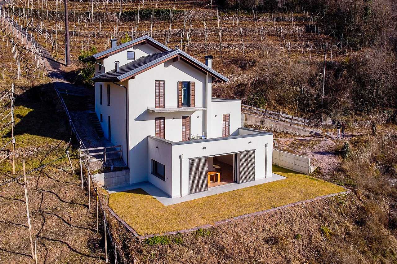 House in Cembra, Trentino-Alto Adige 12477843