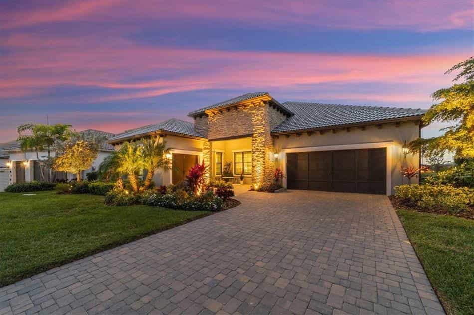 House in Nokomis, Florida 12479118