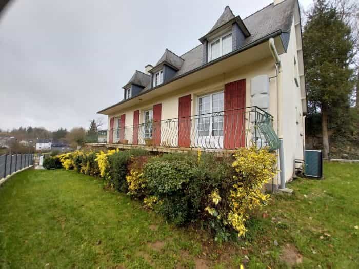 Rumah di Plouguenast, Bretagne 12479244