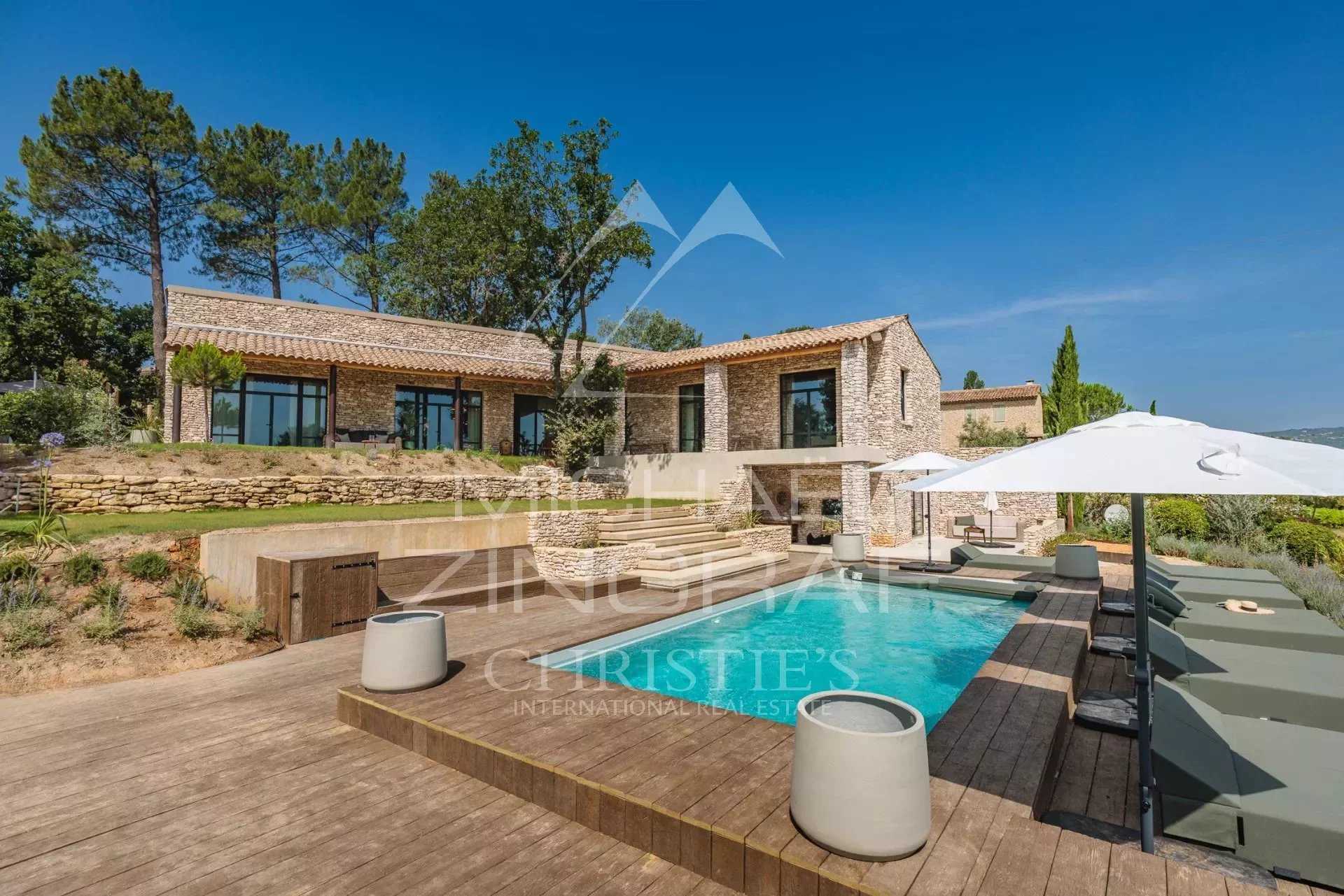 жилой дом в Gordes, Provence-Alpes-Cote d'Azur 12479763