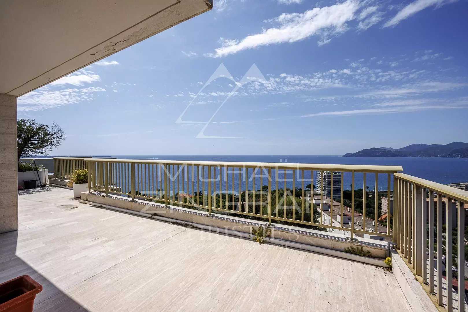 Condominio nel Cannes, Alpes-Maritimes 12479764