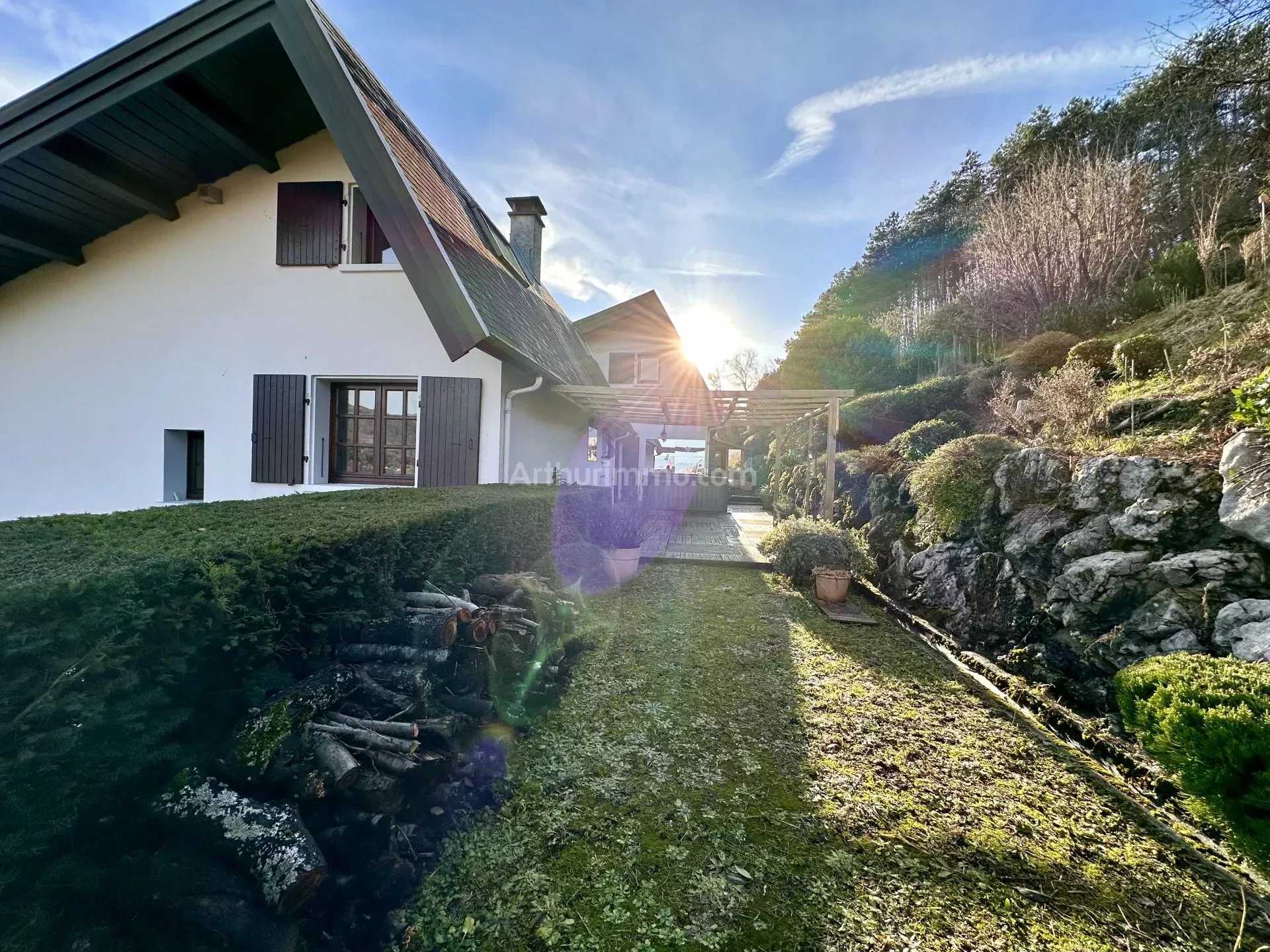 Dom w La Rochette, Owernia-Rodan-Alpy 12479792