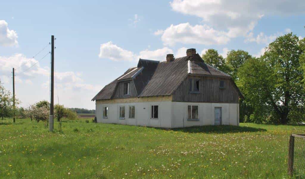 房子 在 Kuldiga, Kuldigas Novads 12480862