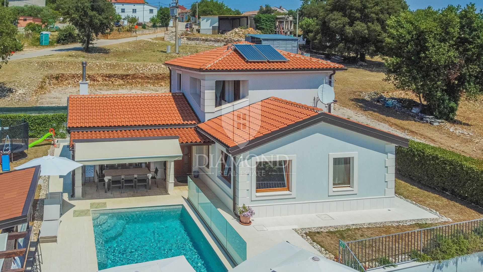 σπίτι σε Novigrad, Istria County 12481352