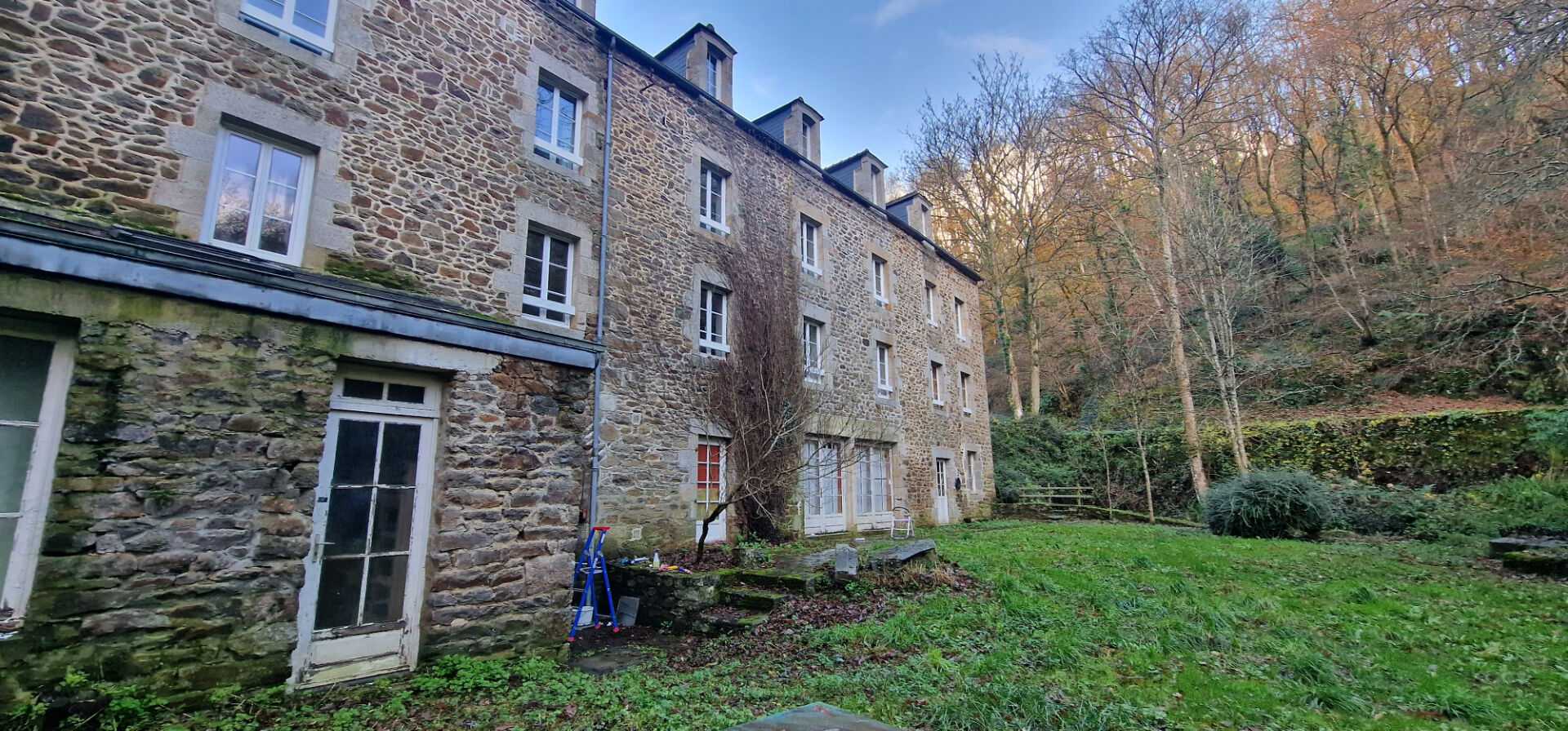 жилой дом в Dinan, Brittany 12481921