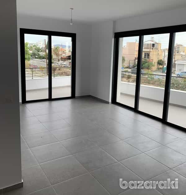 Condominium in Kato Polemidia, Limassol 12482147
