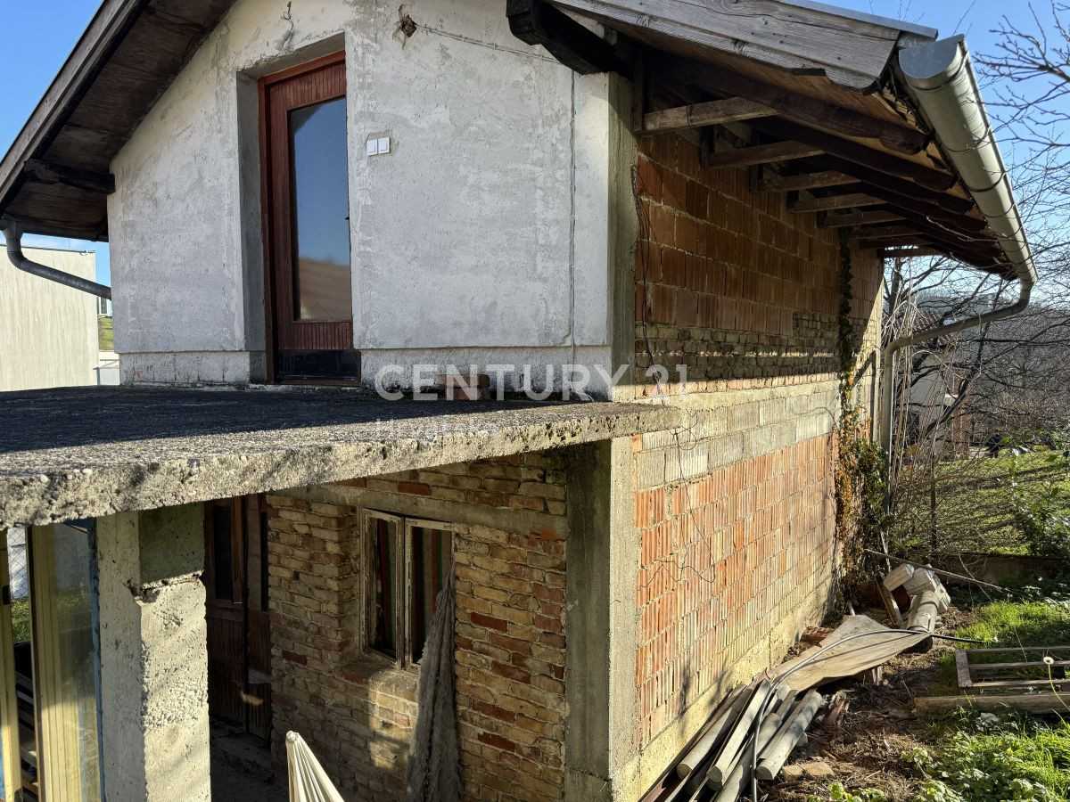 Casa nel Bijenik, Zagabria, Laurea 12482972