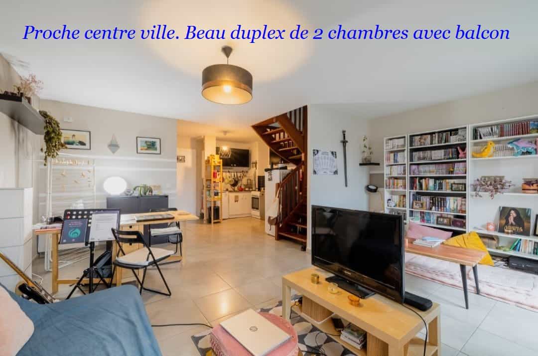 Condominium in Lisieux, Normandie 12483207