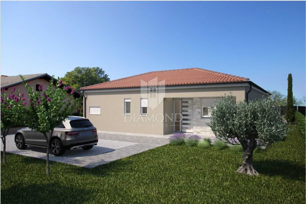 House in Brtonigla, Istarska Zupanija 12483275