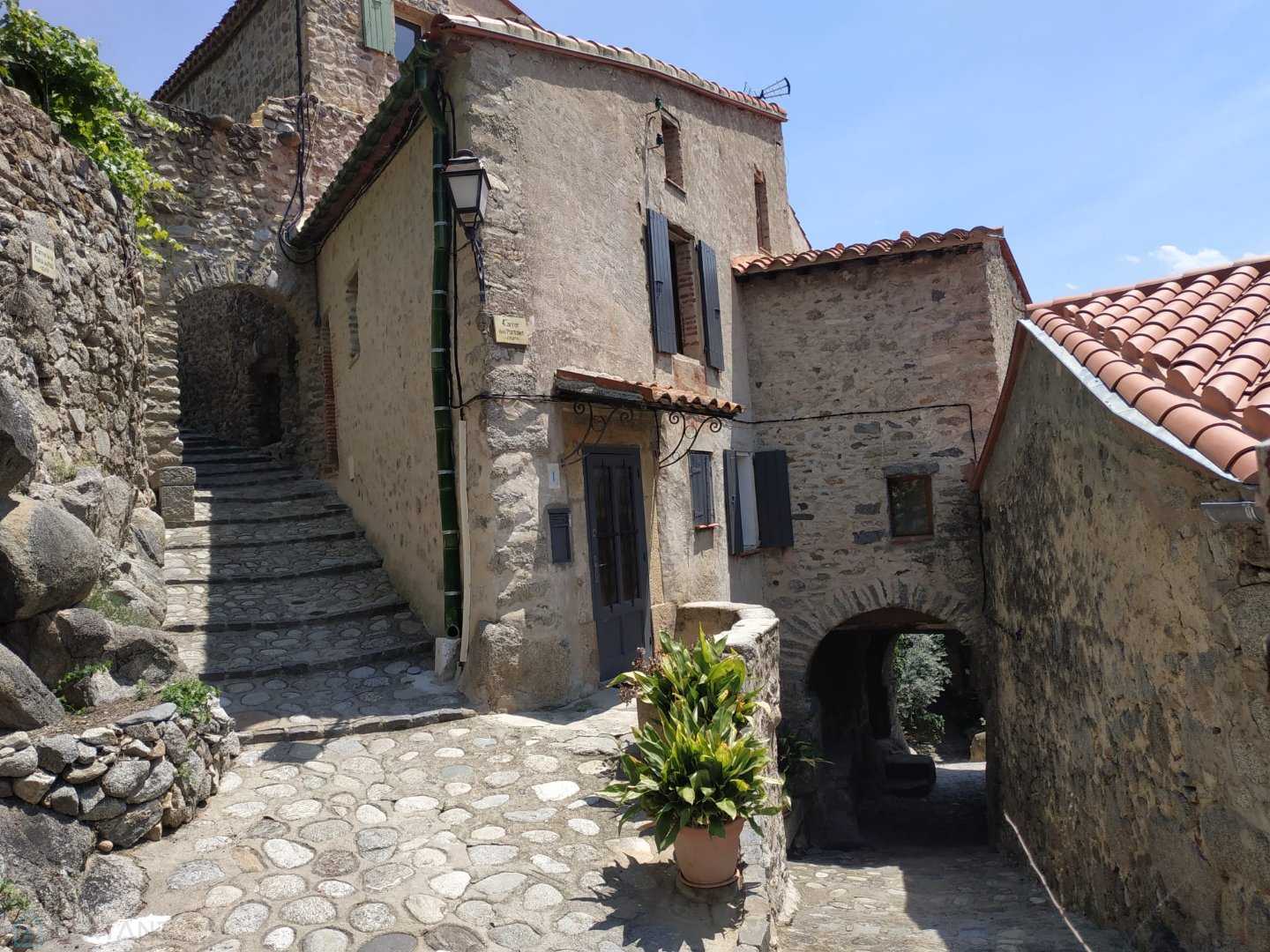 жилой дом в Eus, Occitanie 12484585