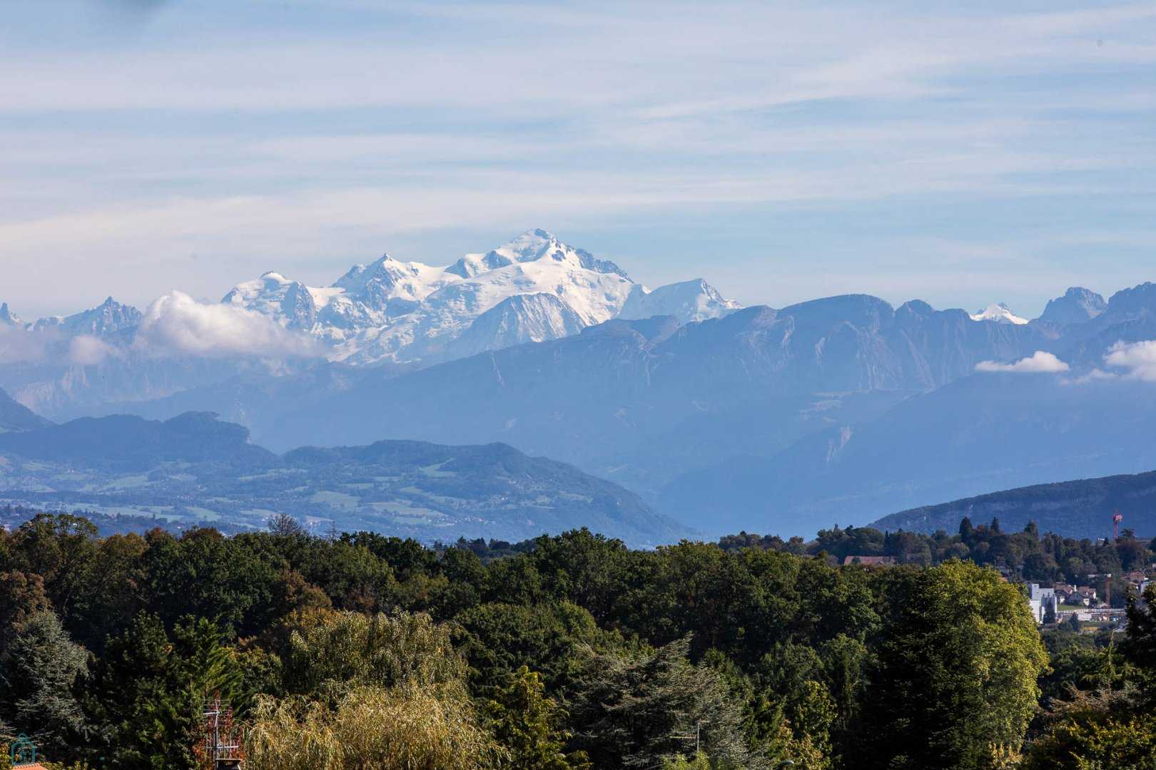 Altro nel Divonne-les-Bains, Alvernia-Rodano-Alpi 12484616