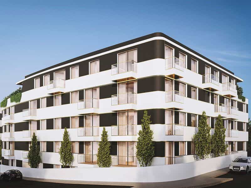 Condominium in Vila Nova de Gaia, Porto District 12484638