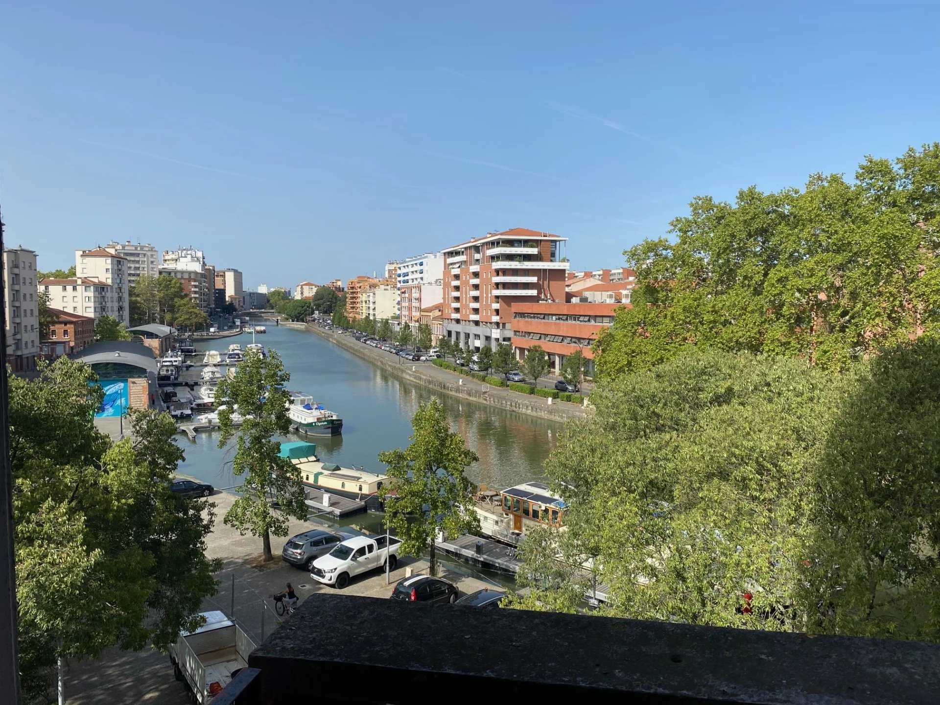 Condominium in Toulouse, Haute-Garonne 12485268