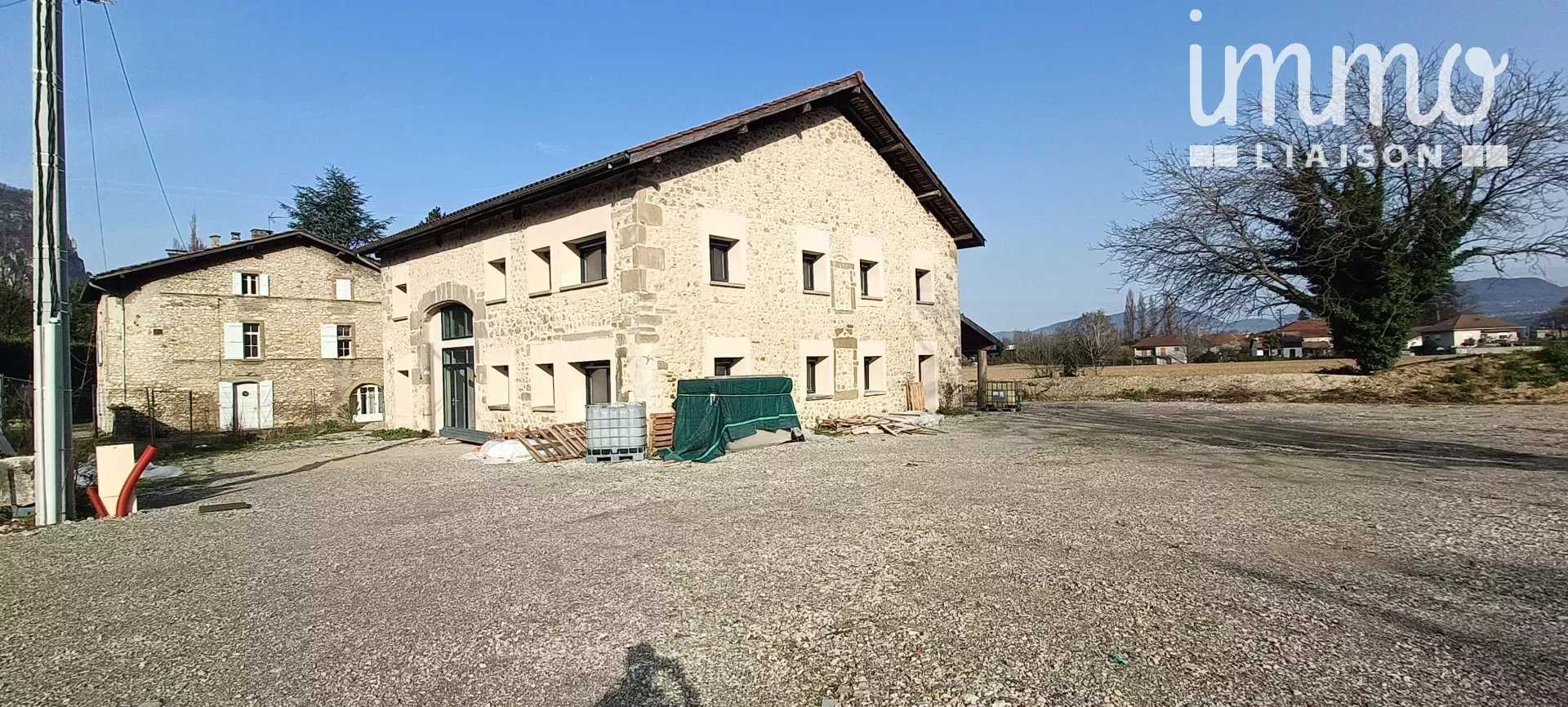 casa en Voreppe, Auvernia-Ródano-Alpes 12485324