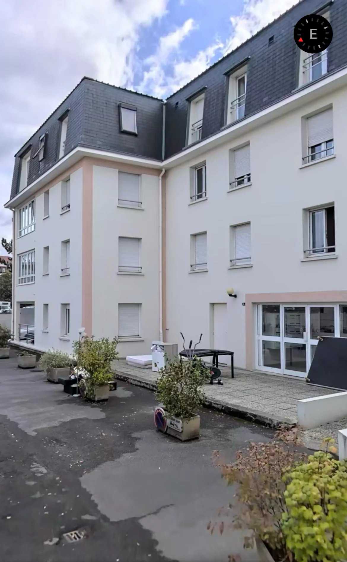 Condominium in Neuilly-sur-Marne, Ile-de-France 12485340