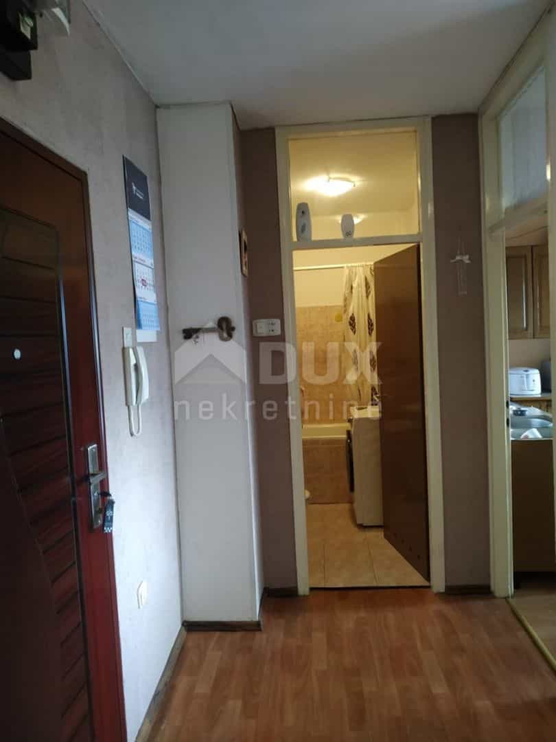 Condominium in Rijeka, Primorsko-Goranska Zupanija 12485746