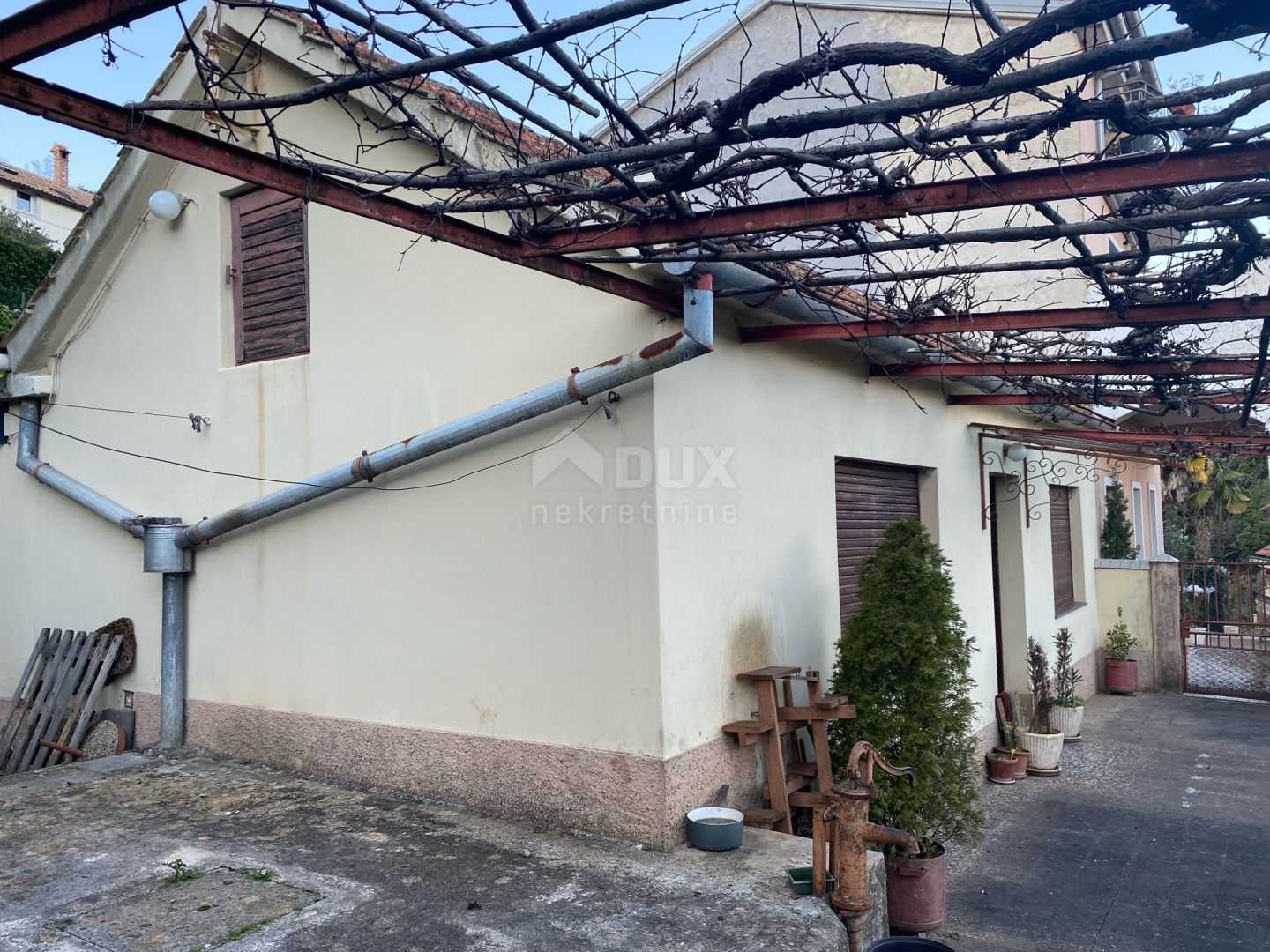 σπίτι σε Opatija, Primorsko-Goranska Zupanija 12485757