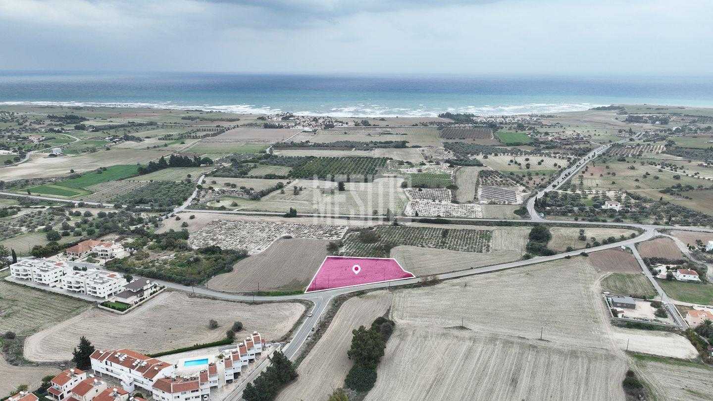 Tanah di Kiti, Larnaca 12485936