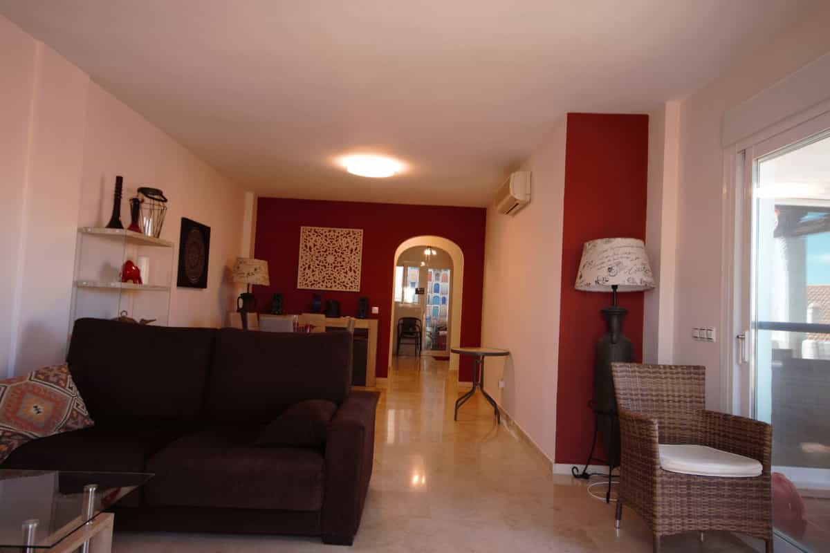 Condominium in Estepona, Andalusia 12489334