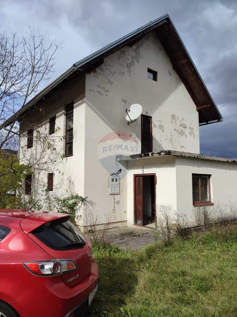 casa en Otocac, Licko-Senjska Županija 12489515