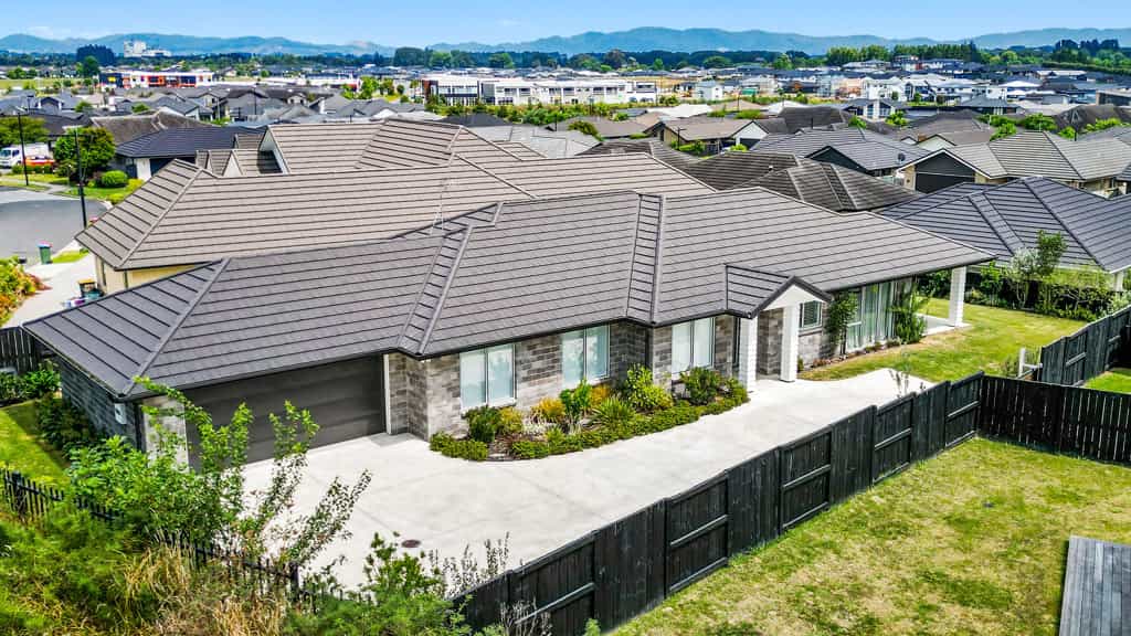 Condominium in Hamilton, Waikato 12490936