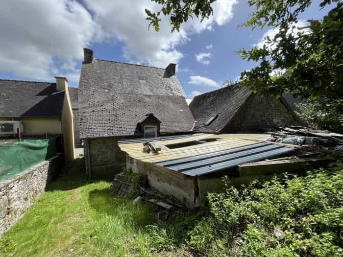 房子 在 La Chèze, Bretagne 12492501