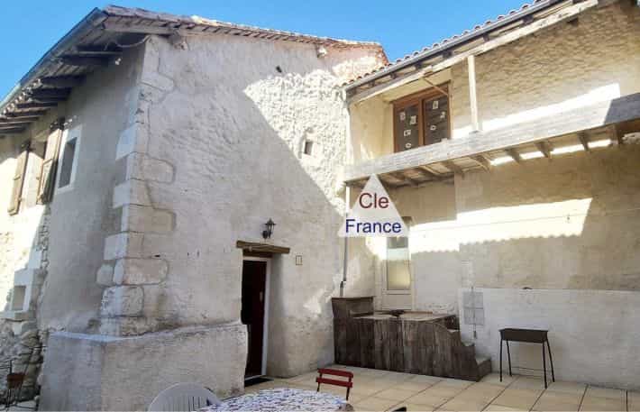 Haus im Grand-Brassac, Nouvelle-Aquitaine 12492540