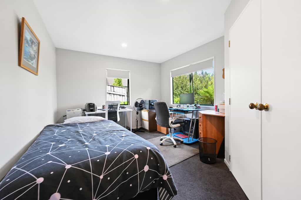 Condominium in Hamilton, Waikato 12493463