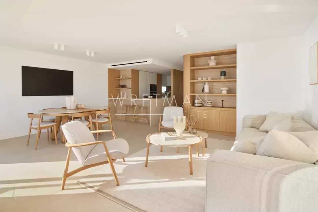 Condominium in Cannes, Provence-Alpes-Côte d'Azur 12493541