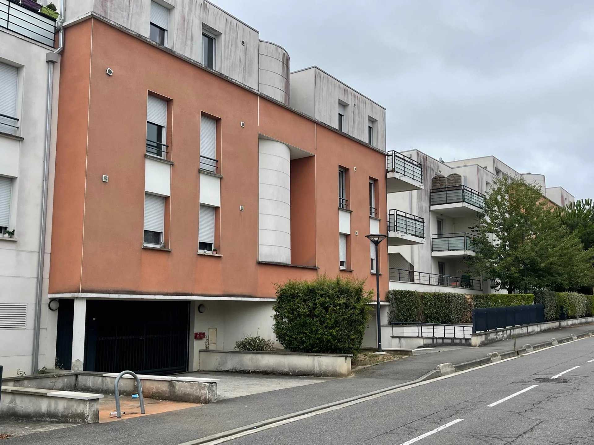 Condominium in Ramonville-Saint-Agne, Occitanie 12493545