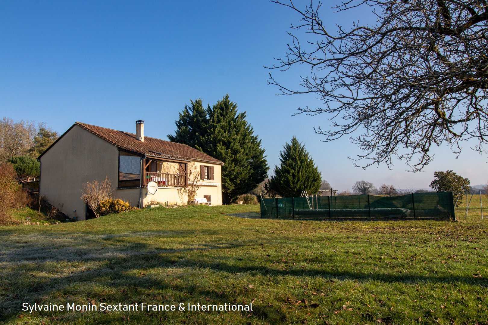 House in Sainte-Eulalie-d'Ans, Nouvelle-Aquitaine 12494423