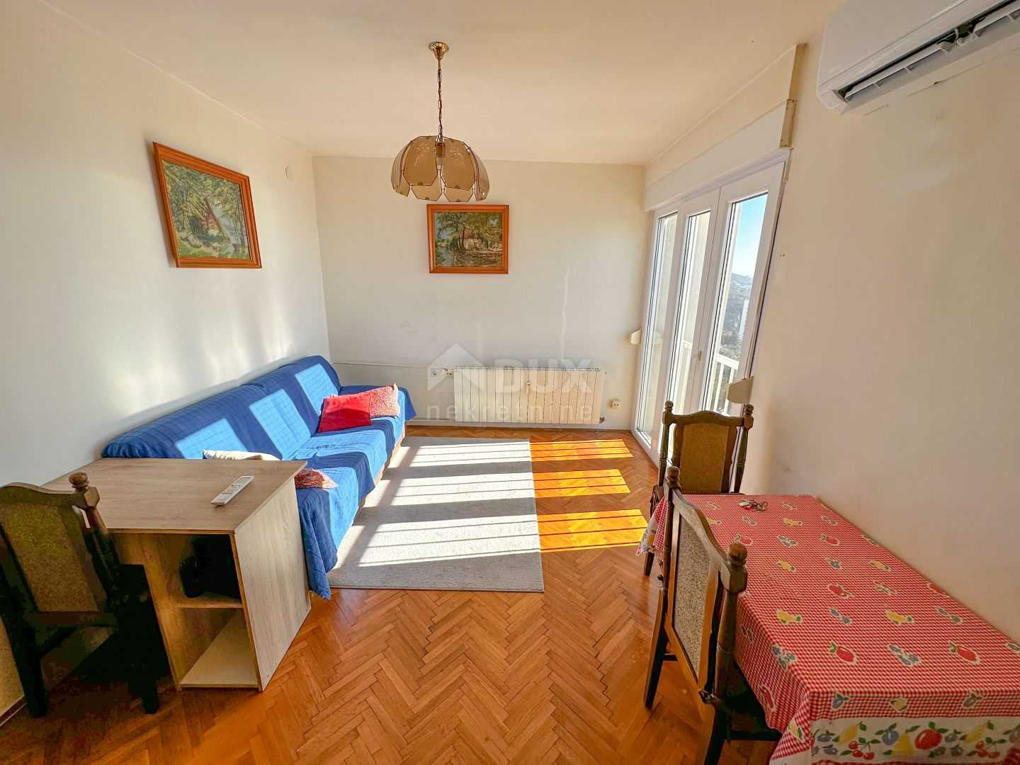 Condominium in Susak, Primorsko-Goranska Zupanija 12495867