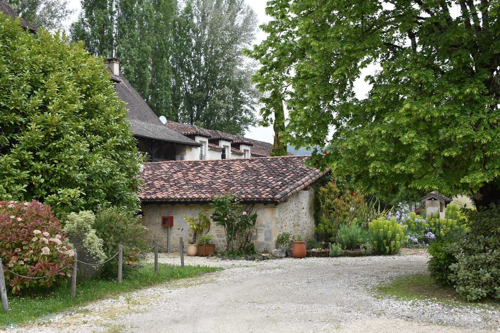 آخر في Antonne-et-Trigonant, Nouvelle-Aquitaine 12496309