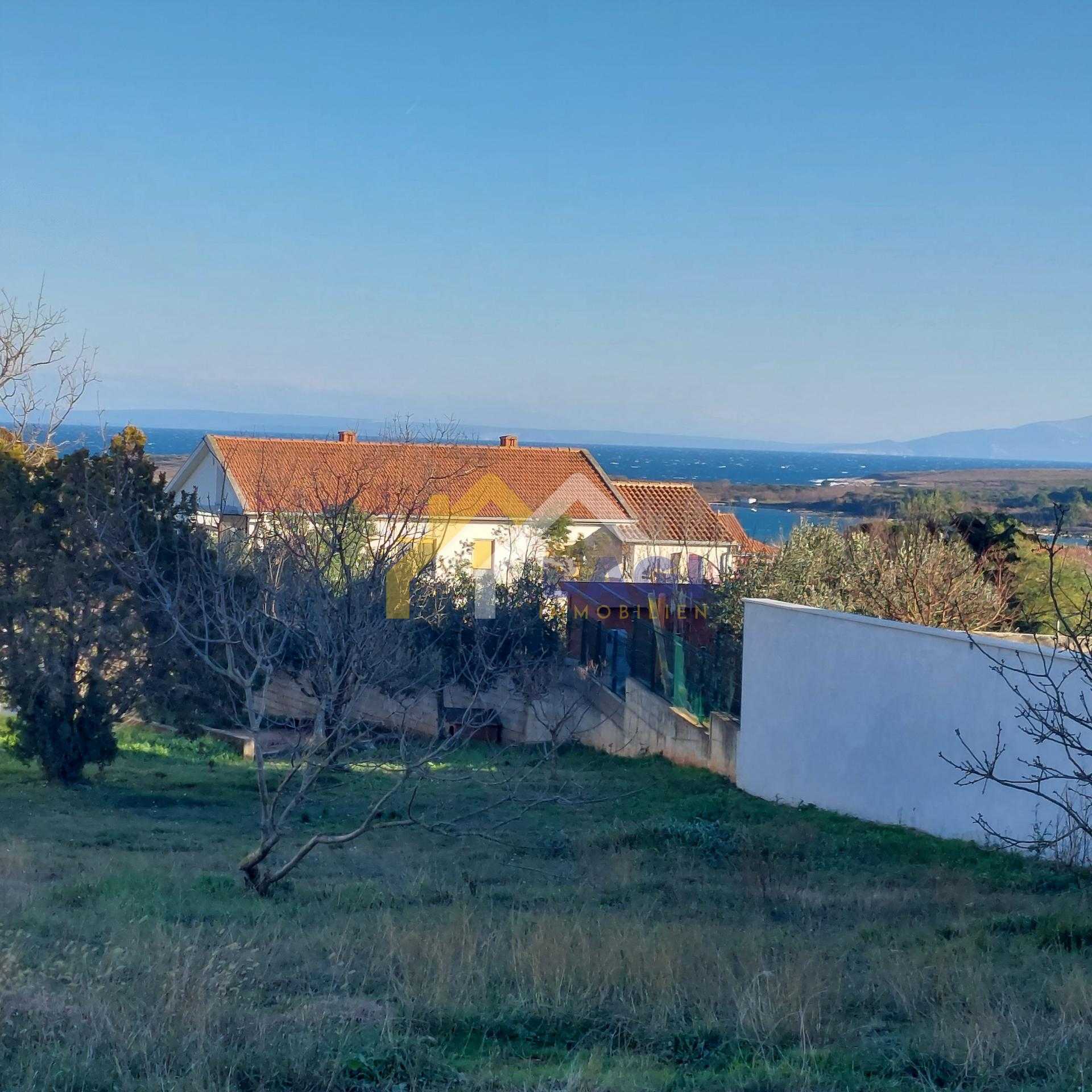 Terre dans Liznjan, Istarska Zupanija 12496333
