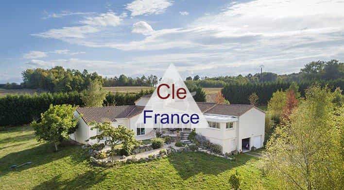 casa en Montembœuf, Nouvelle-Aquitaine 12497081