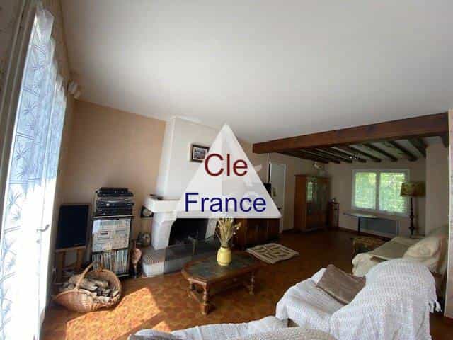 House in Briare, Centre-Val de Loire 12497121