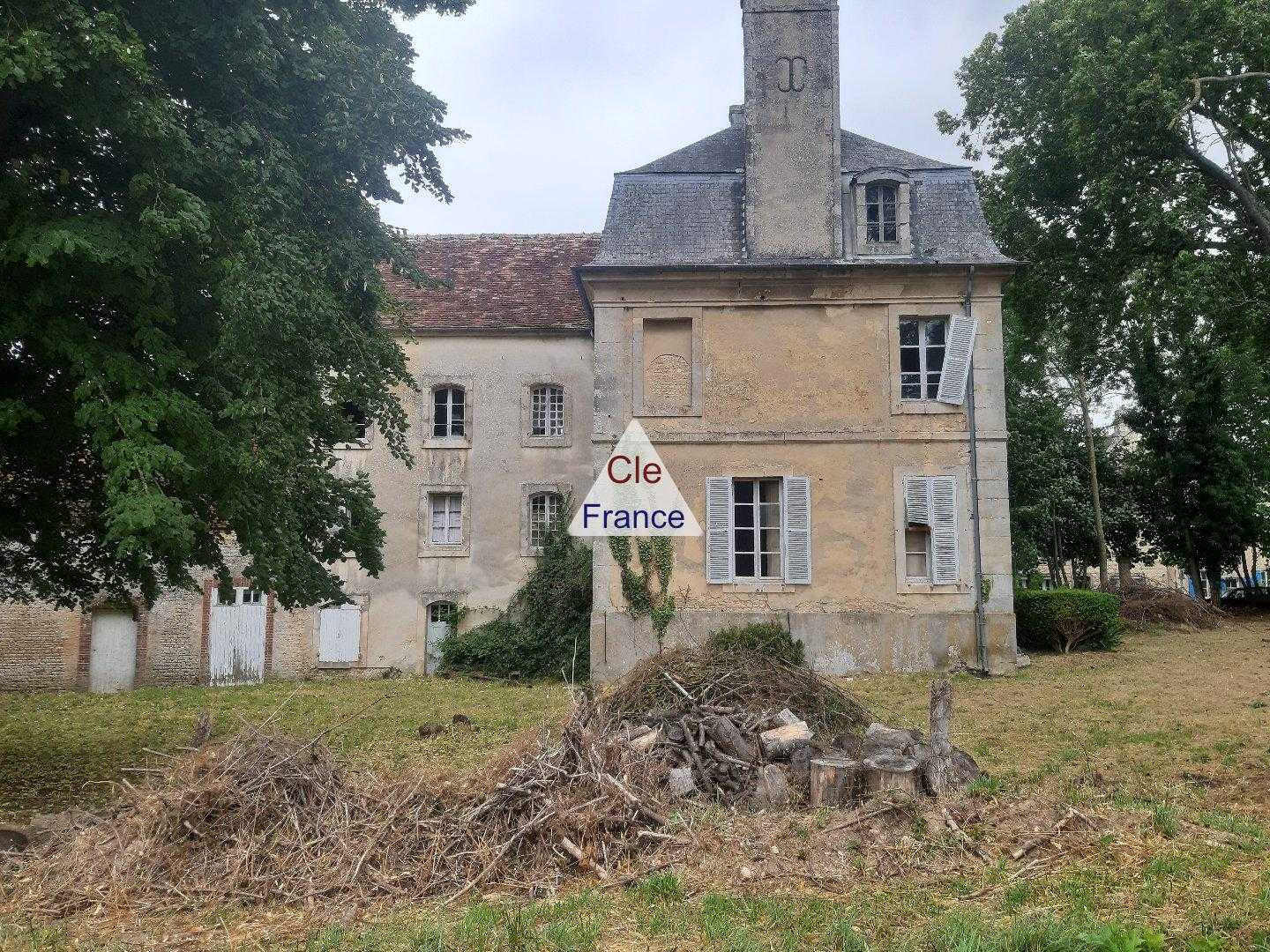 Hus i Falaise, Normandie 12497123