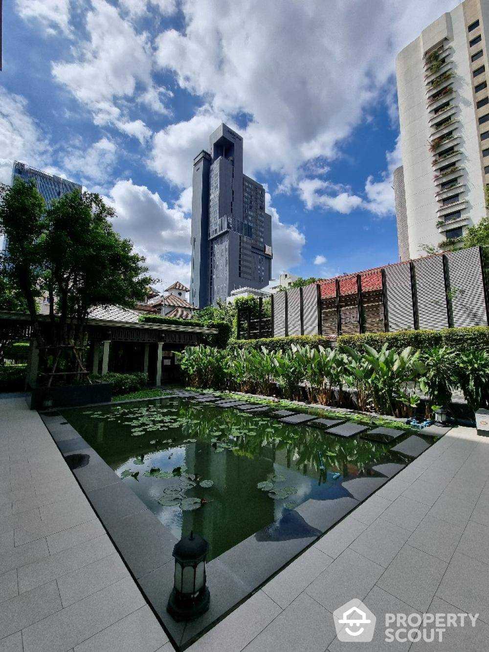 Condominium in Bangkok, Krung Thep Maha Nakhon 12499854