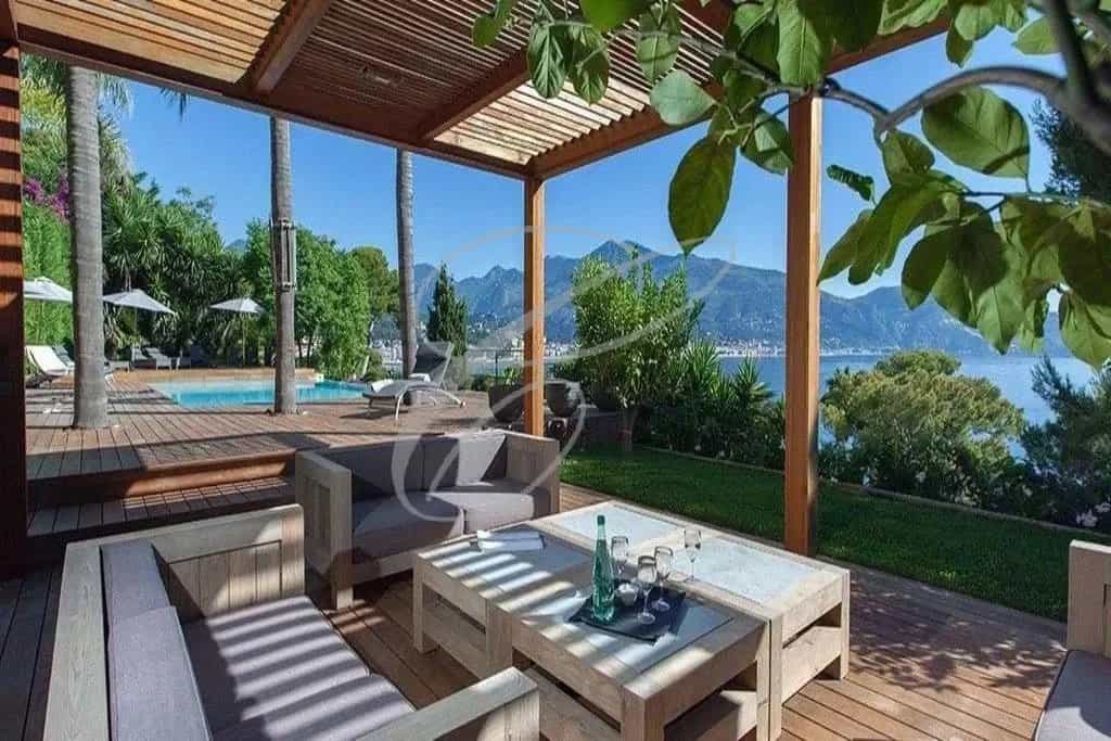 House in Cap Martin, Provence-Alpes-Cote d'Azur 12500416
